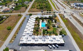 Warm Mineral Springs Motel